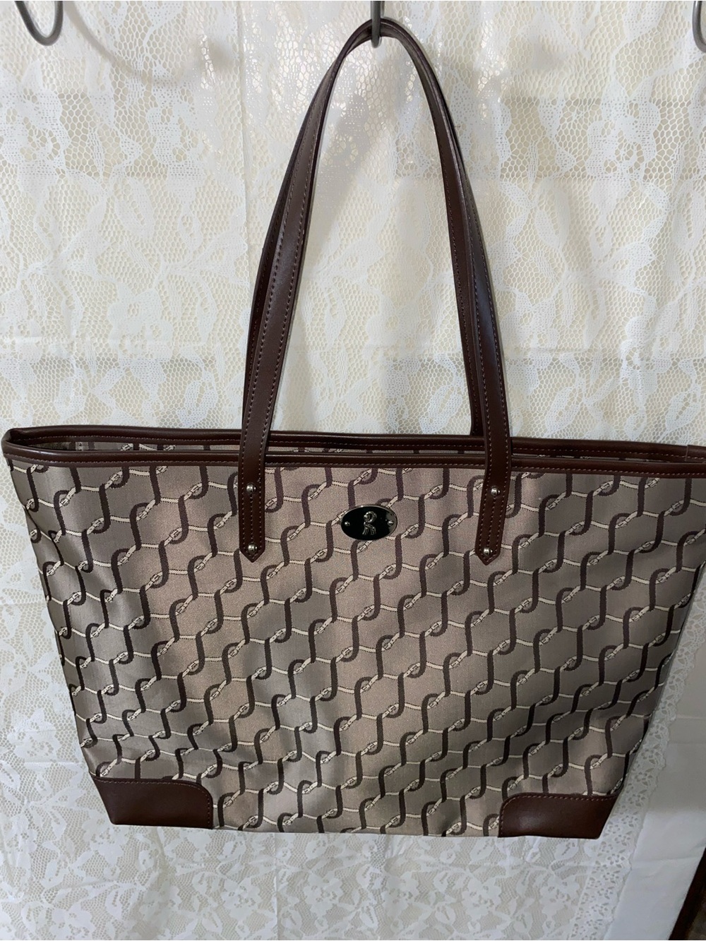 Roberta Di Camerino Wire Pattern Zip Tote with Silver Hardware